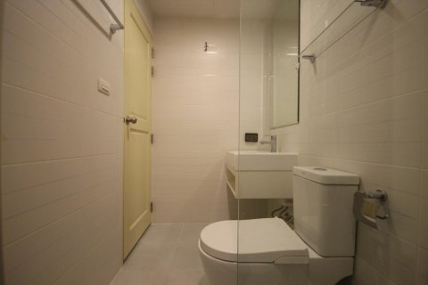 2 bedrooms Apartment in Bangkok, Thailand No. 97170 9