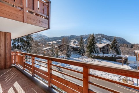 4 bedrooms Apartment in Megeve, France No. 99360 1