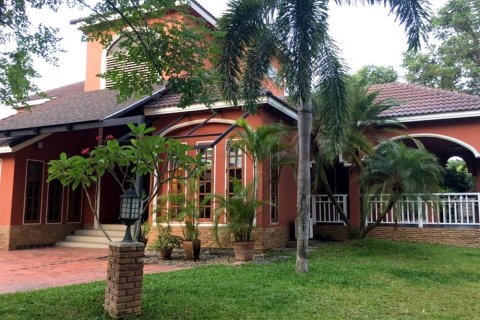11 dormitorios House en Chiang Mai, Thailand No. 97640 9