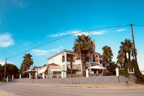 13 rooms Hotel in Chalkidiki, Greece No. 107856 1