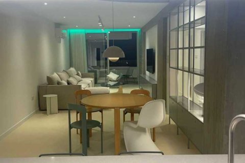 3 bedrooms Apartment in Limassol, Cyprus No. 40876 8