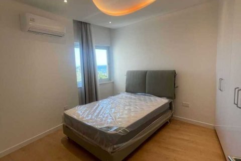 3 bedrooms Apartment in Limassol, Cyprus No. 40876 3