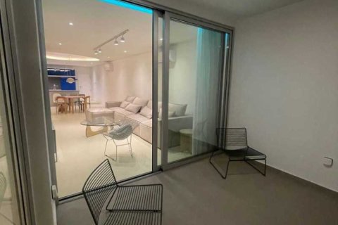 3 bedrooms Apartment in Limassol, Cyprus No. 40876 2