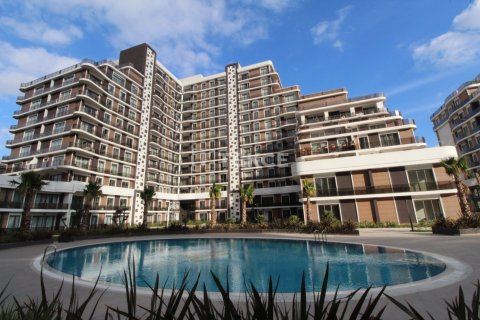 4 bedrooms Apartment in Beylikduezue, Turkey No. 11771