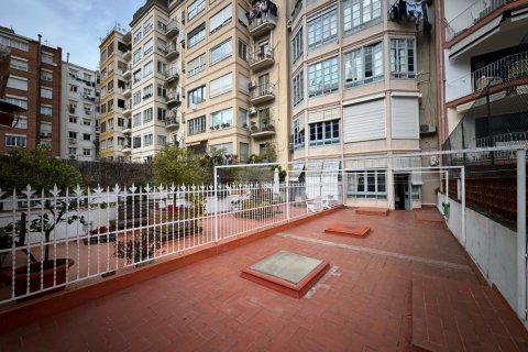 5 chambres Appartement à Barcelona, Spain No. 126473