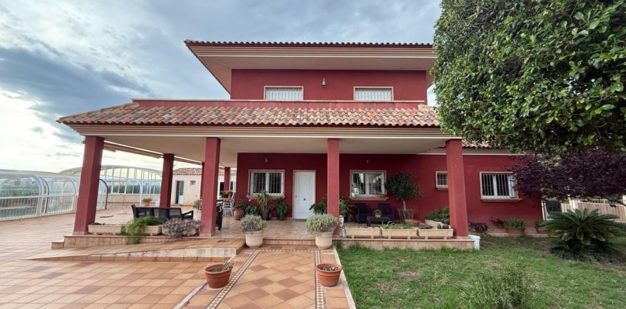 7 bedrooms Apartment in Giao Nhan, Vietnam No. 92238