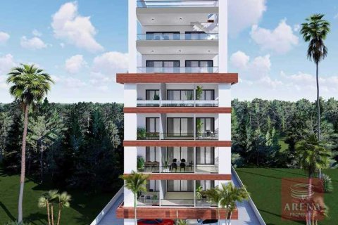 3 bedrooms Apartment in Larnaca, Cyprus No. 34478 1