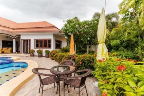 3 bedrooms Villa in Hua Hin, Thailand No. 96548 10