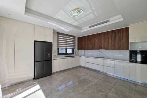 2 bedrooms Apartment in Germasogeia, Cyprus No. 84121 3