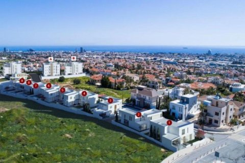 3 bedrooms Villa in Limassol, Cyprus No. 106927 4