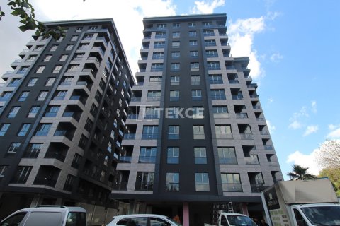 Квартира с 3 спальнями в Стамбул, Турция №12498
