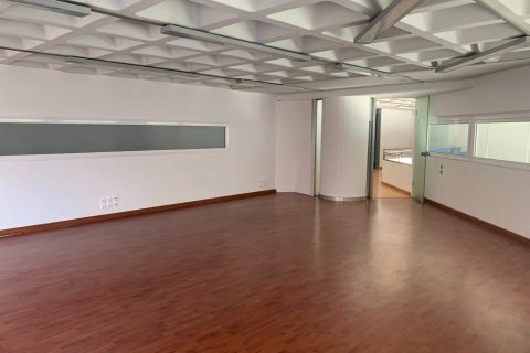 600m² Building in Athens, Greece No. 107380 2