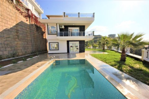 3 bedrooms Villa in Alanya, Turkey No. 113964