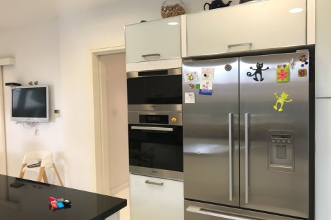 Вилла с 5 спальнями в Лимассол, Кипр №106016 3