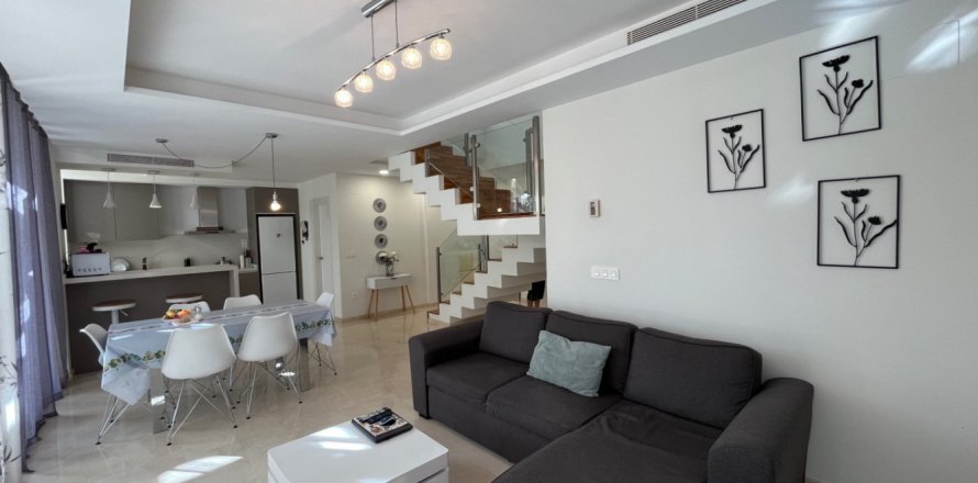 3 bedrooms Apartment in Hai Van, Vietnam No. 116601