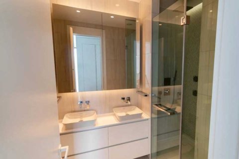 2 bedrooms Apartment in Germasogeia, Cyprus No. 103820 13