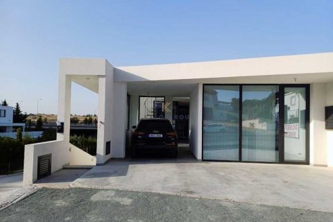 6 dormitorios House en Aradippou, Cyprus No. 39324 4