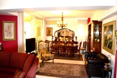 Коммерческая недвижимость с 6 спальнями в Вулиагмени, Греция №58776 5