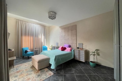 4 bedrooms Villa in Limassol, Cyprus No. 37657 10