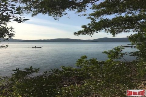 1704908m² Land in Phang Nga, Thailand No. 95960 5