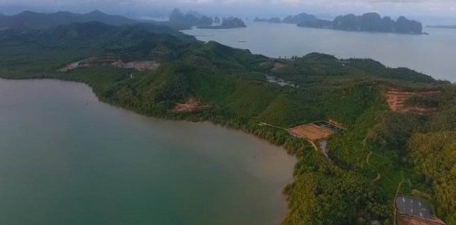 1704910m² Land in Phang Nga, Thailand No. 95960