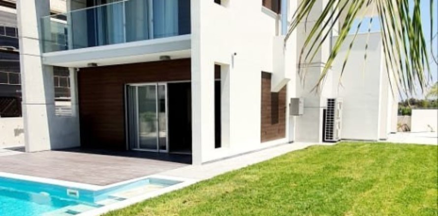 3 bedrooms House in Geroskípou, Cyprus No. 37265