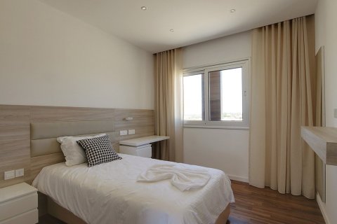 3 bedrooms House in Geroskípou, Cyprus No. 37265 6