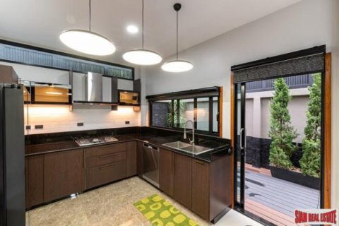 2 bedrooms Villa in Rawai, Thailand No. 96389 13