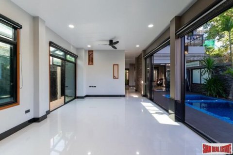 2 bedrooms Villa in Rawai, Thailand No. 96389 25