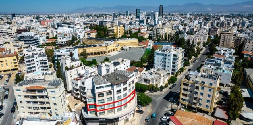 265m² Commercial property in Nicosia, Cyprus No. 105040