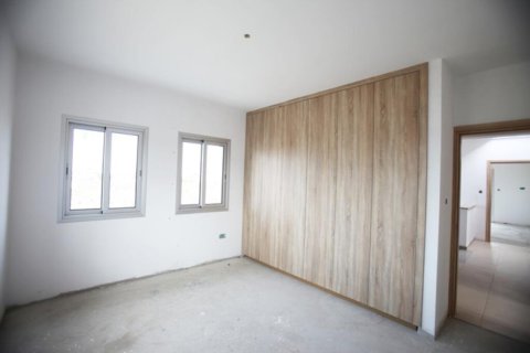 4 bedrooms Villa in Nicosia, Cyprus No. 106970 15