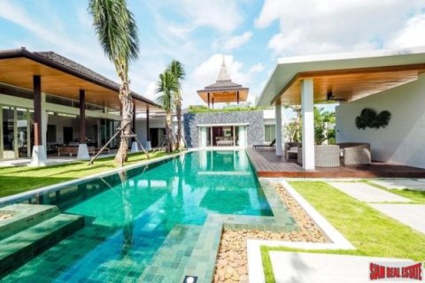3 bedrooms Villa in Phuket, Thailand No. 96402 1