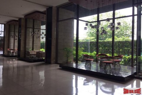 2 bedrooms Apartment in Bangkok, Thailand No. 95910 8