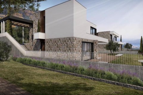 165m² House in Herceg Novi, Montenegro No. 104814 4