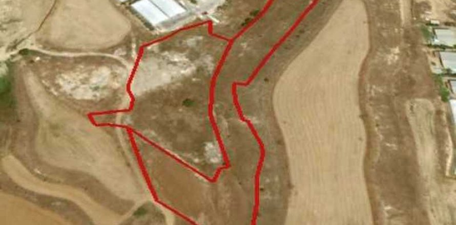 13567m² Land in Dali, Cyprus No. 35701