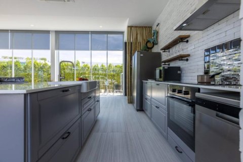 4 bedrooms Villa in Hua Hin, Thailand No. 97292 13