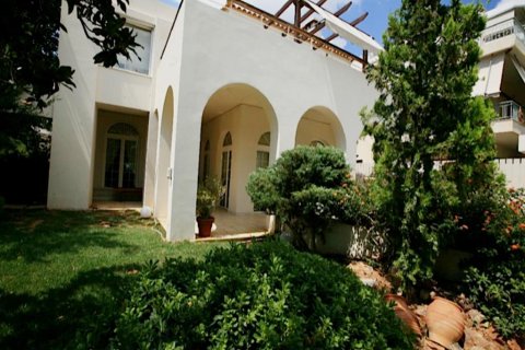 5 bedrooms House in Glyfada, Greece No. 59249 1