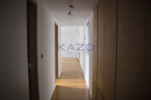 6 bedrooms House in Mesa Geitonia, Cyprus No. 63402 7