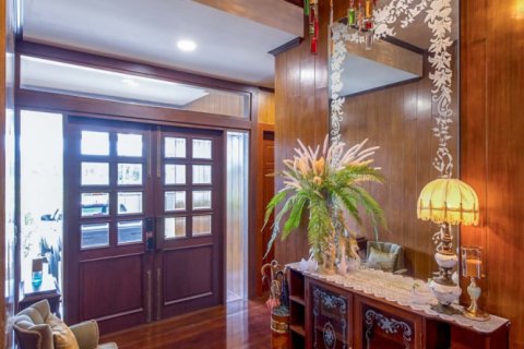 5 bedrooms House in Chiang Mai, Thailand No. 98063 5