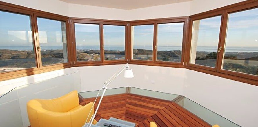 6 bedrooms Properties in Cat Trinh, Vietnam No. 25240