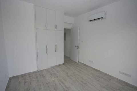 5 bedrooms Villa in Paphos, Cyprus No. 84070 10