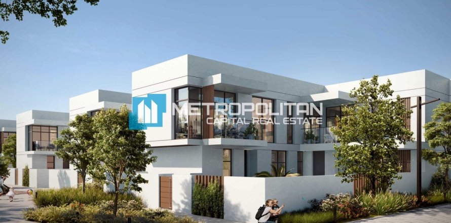 3 bedrooms Townhouse on the Yas Island, UAE No. 124038