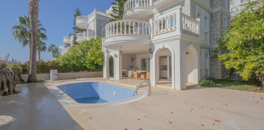 4 bedrooms Villa in Konakli, Turkey No. 15965
