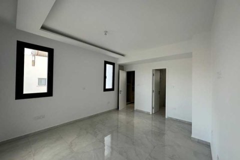 4 bedrooms House in Geroskípou, Cyprus No. 81402 15