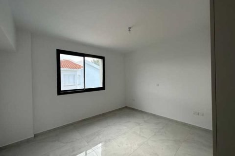 4 bedrooms House in Geroskípou, Cyprus No. 81402 12