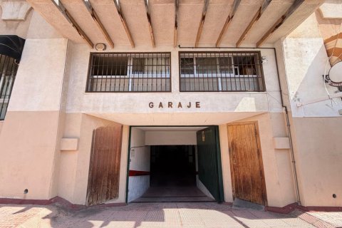 2800m² Commercial property in Torrevieja, Spain No. 125731