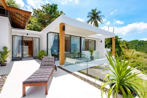 3 bedrooms Villa on the Chaweng Beach, Thailand No. 3025 11