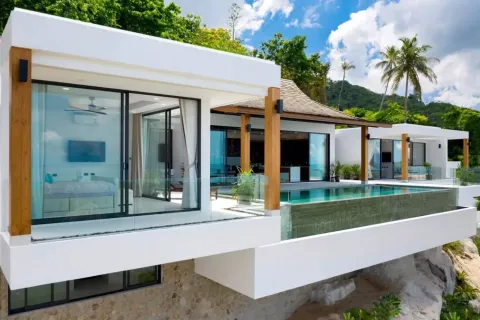 3 bedrooms Villa on the Chaweng Beach, Thailand No. 3025 10