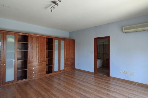 4 bedrooms House in Paphos, Cyprus No. 75926 13