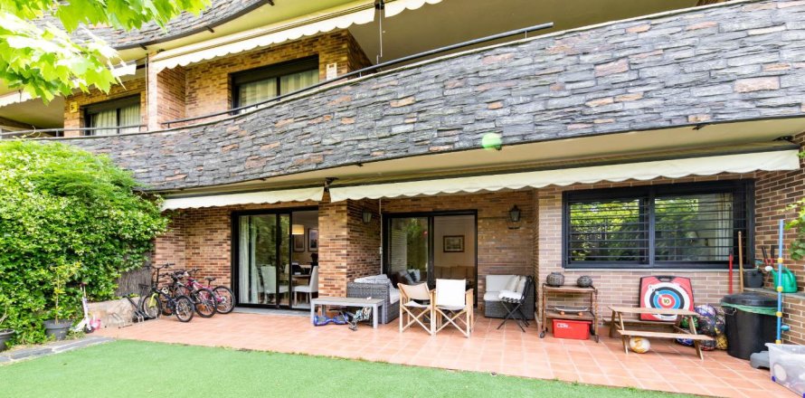 4 chambres Duplex à Madrid, Spain No. 26953